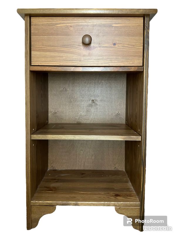 Meuble d’appoint en bois (image 1)