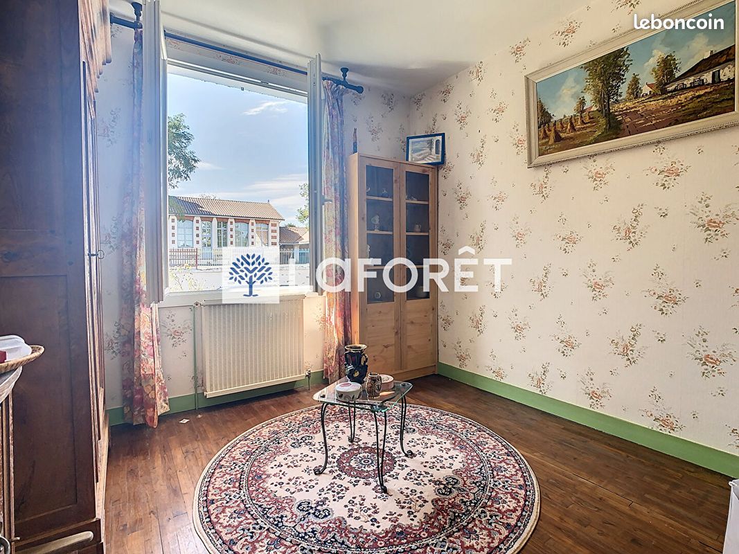 Propriété 4 pièces 70 m² - Saint-Loup-Lamairé 79600 (image 2)