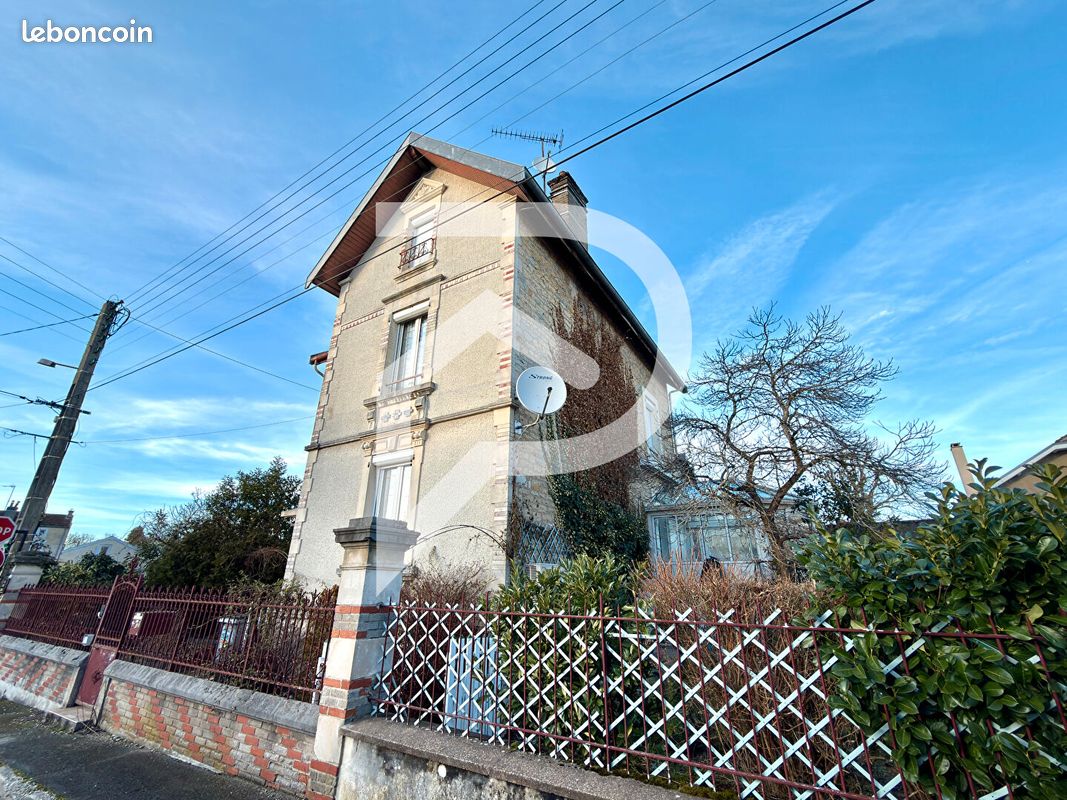 Maison 7 pièces 165 m² · à Chaumont · 165 m² · 140 000 €