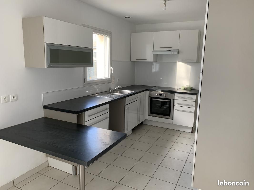 Maison 100 m² · à Montauban-de-Bretagne · 100 m² · 979 €/mois