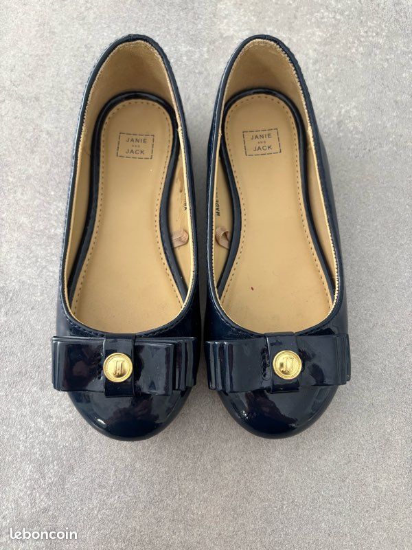 Ballerines vernies petite fille entre 25 et 27 (image 1)