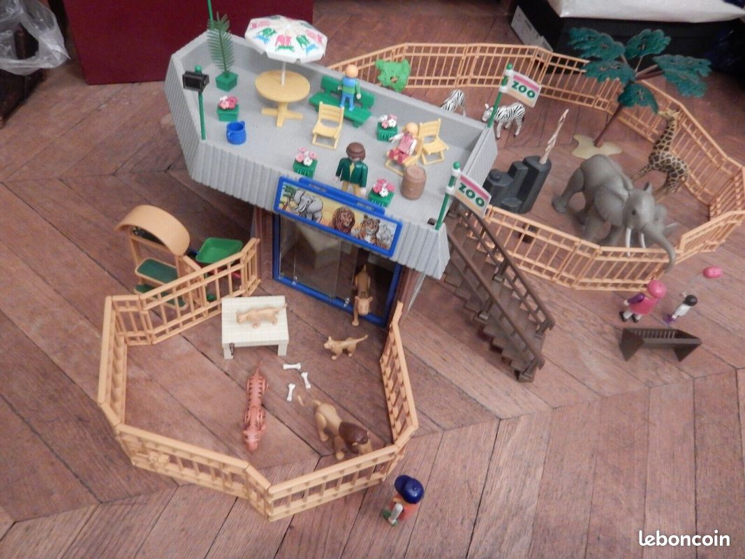 Lot De Playmobil Vintage - Zoo Et Animaux Sauvages - Centre De Soins Allemand - Pièces Détachées