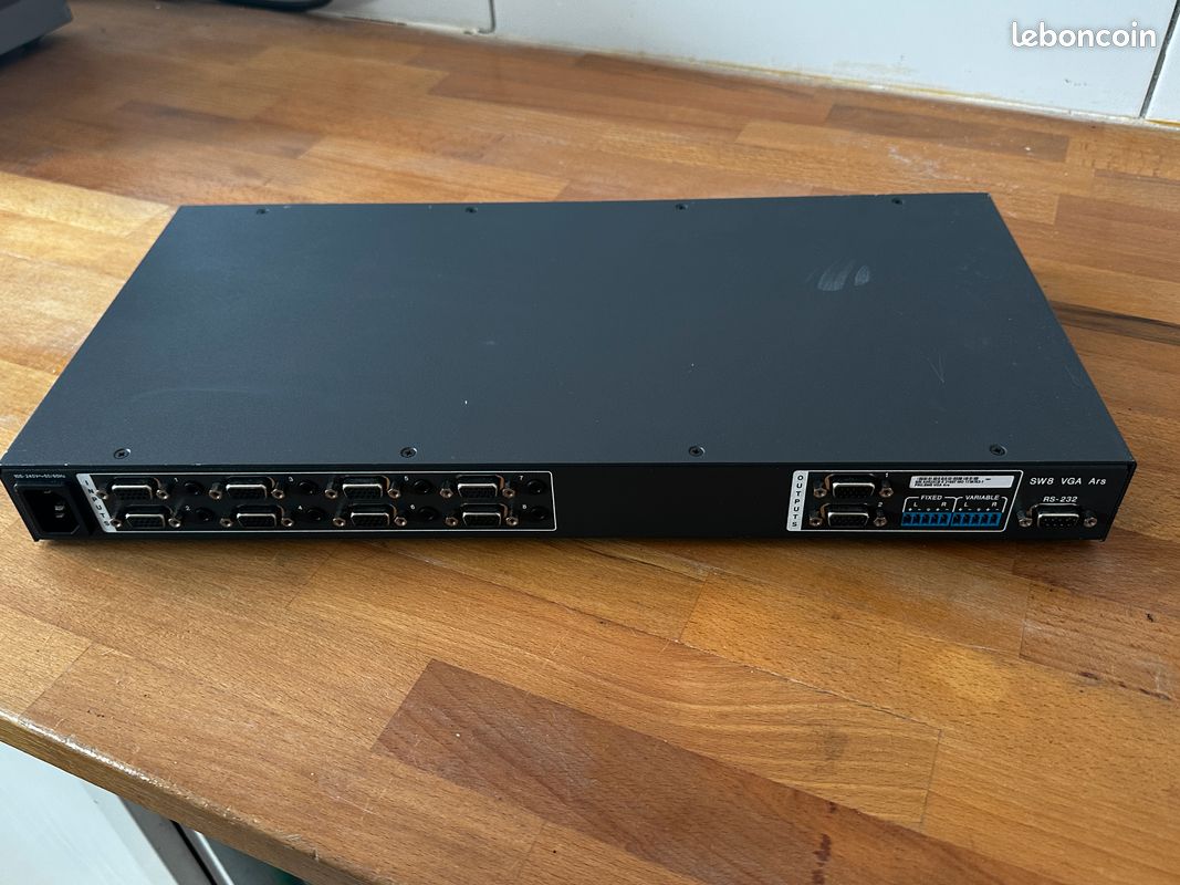 Extron SW4 VGA/Ars Series VGA Audio Switcher | 50 EUR - - Der Marktplatz für gebrauchte Veranstaltungstechnik