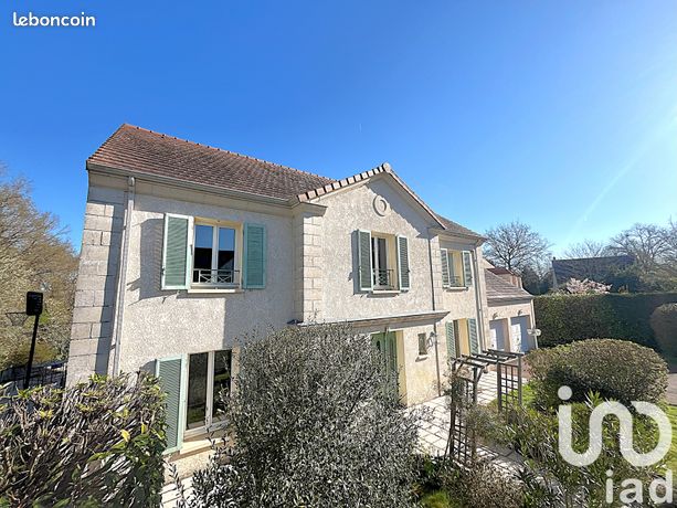 Propriété 8 pièces 208 m²