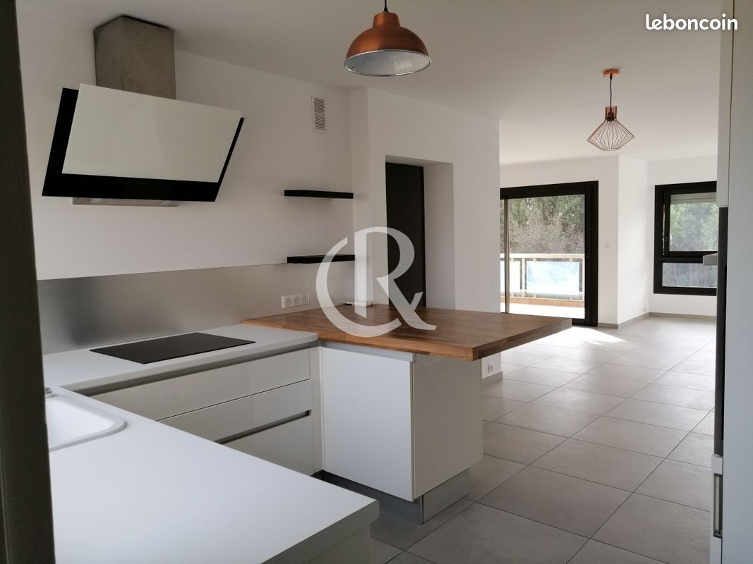 Appartement 4 pièces 84 m² · à Hyères · 84 m² · 1 744 €/mois