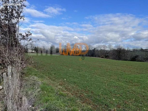 Terrain 8842 m² Saignes