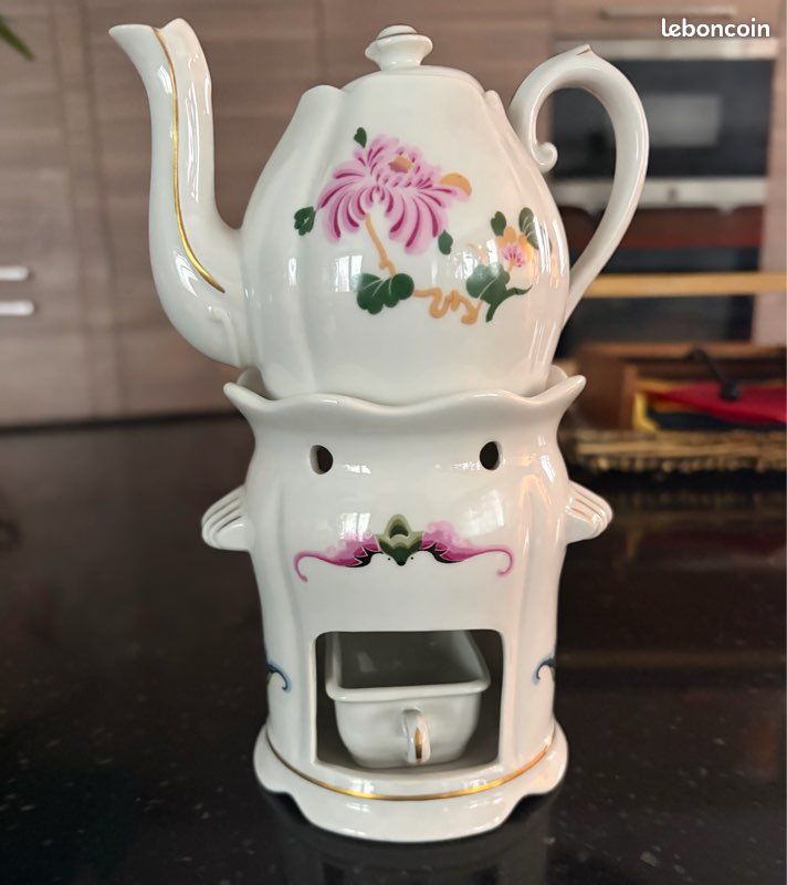 Petite théière porcelaine (image 1)