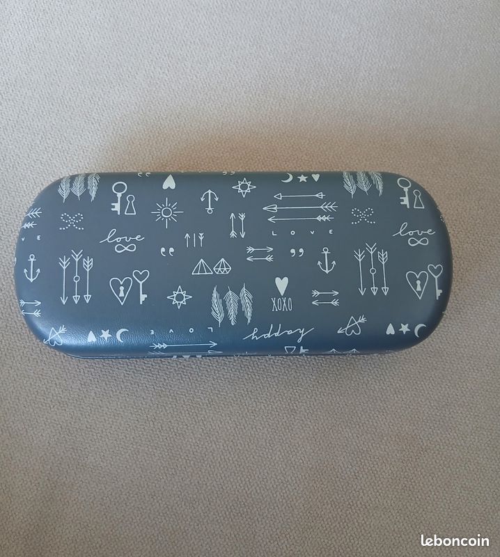 Boîte à lunettes (image 2)