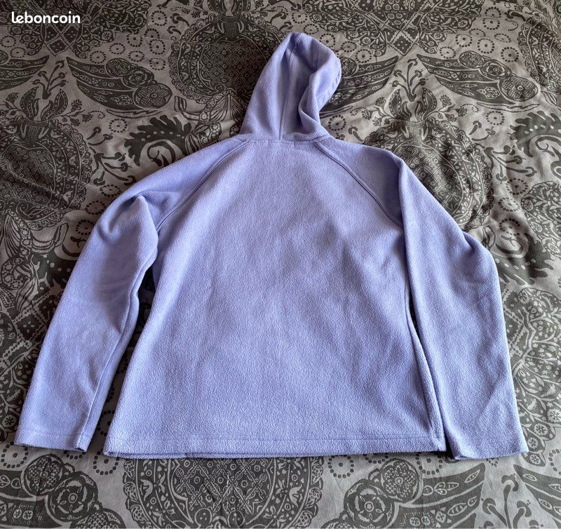 Pull à capuche état neuf (image 2)