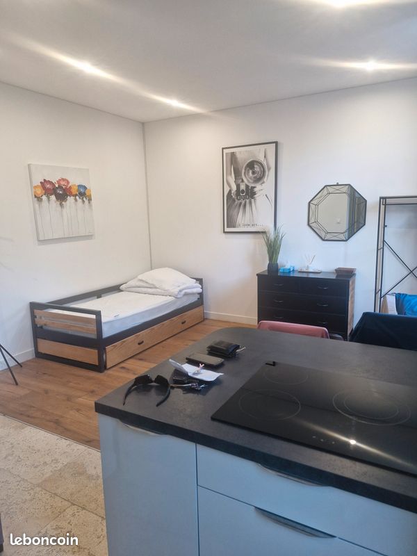 Appartement 1 pièce 27 m² · à Avignon · 27 m² · 450 €