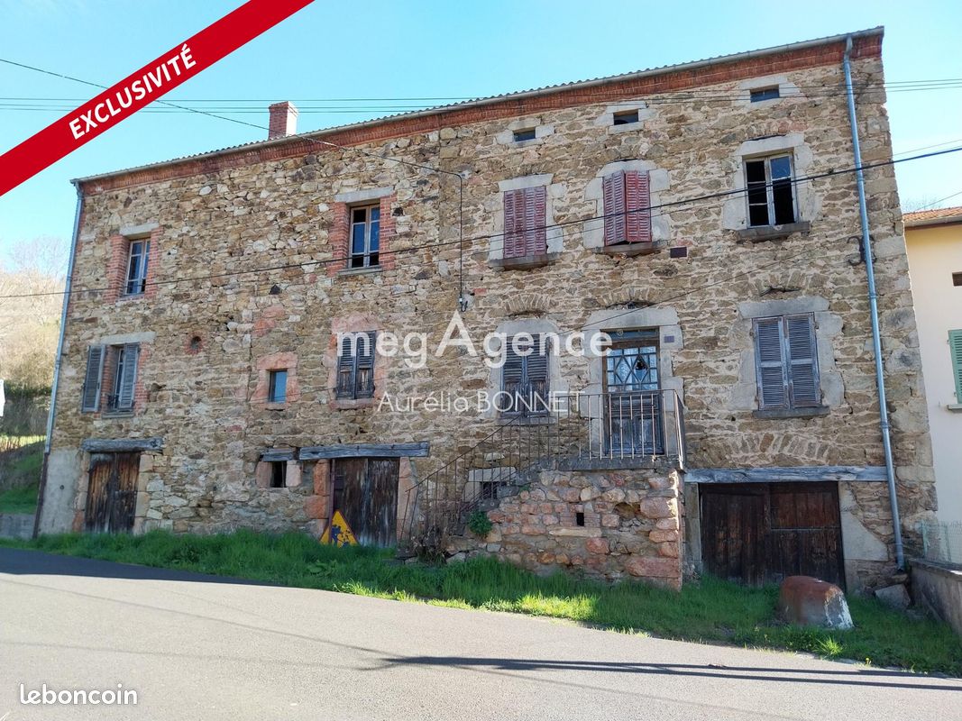 Maison 10 pièces 349 m² · à Saint-Jean-Saint-Gervais · 349 m² · 36 750 €