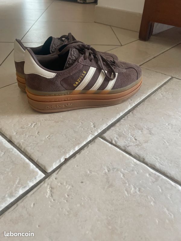 Chaussures adidas (image 3)