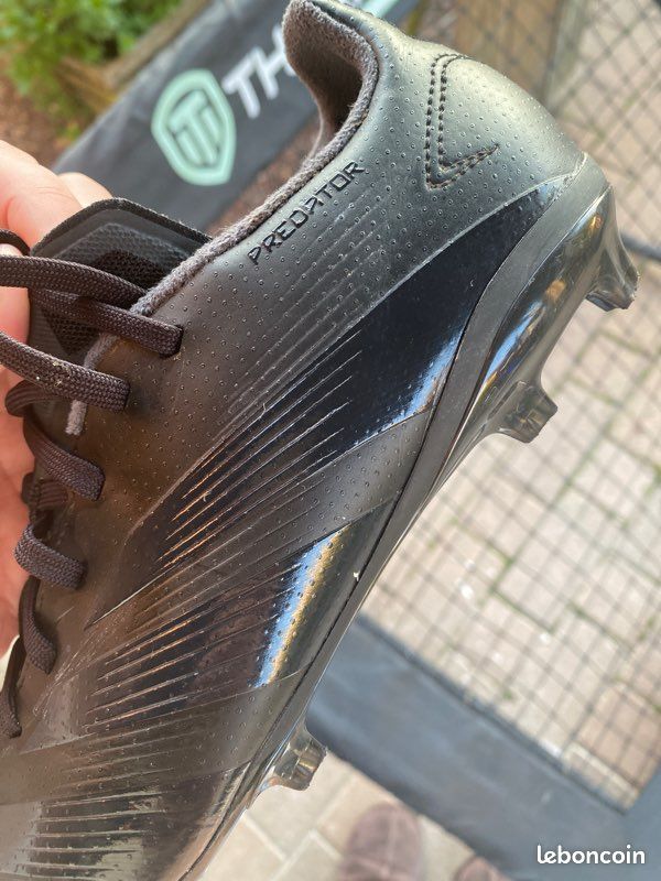 Chaussures de foot Adidas predator (image 5)