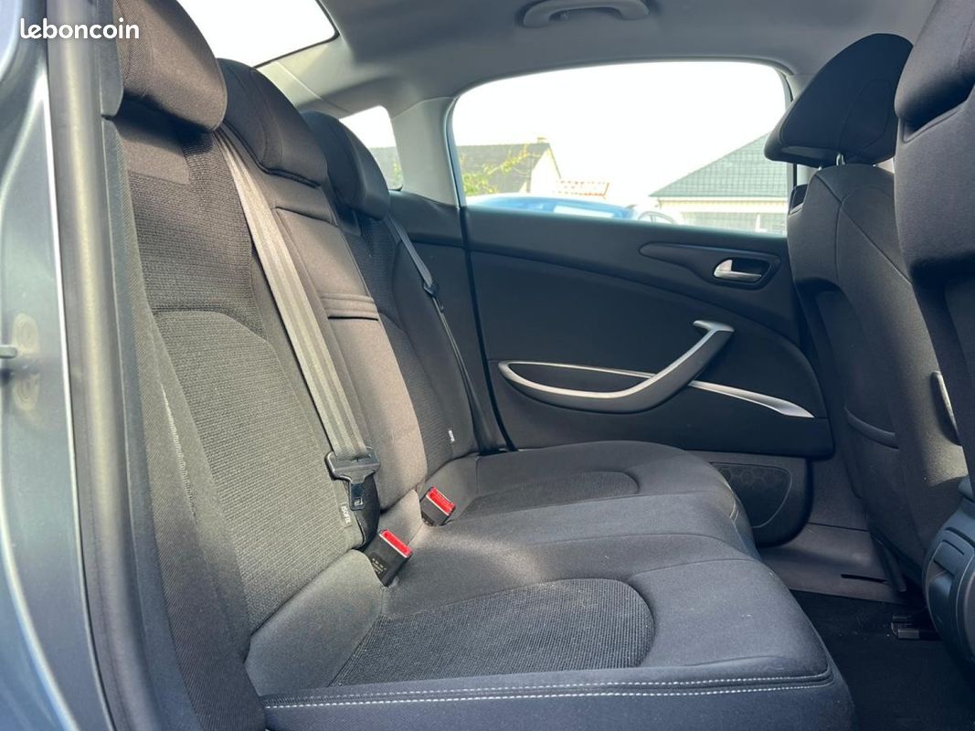 CITROEN C5 Garantie 12 mois, 2L HDi 140cv FAP Millenium (image 16)