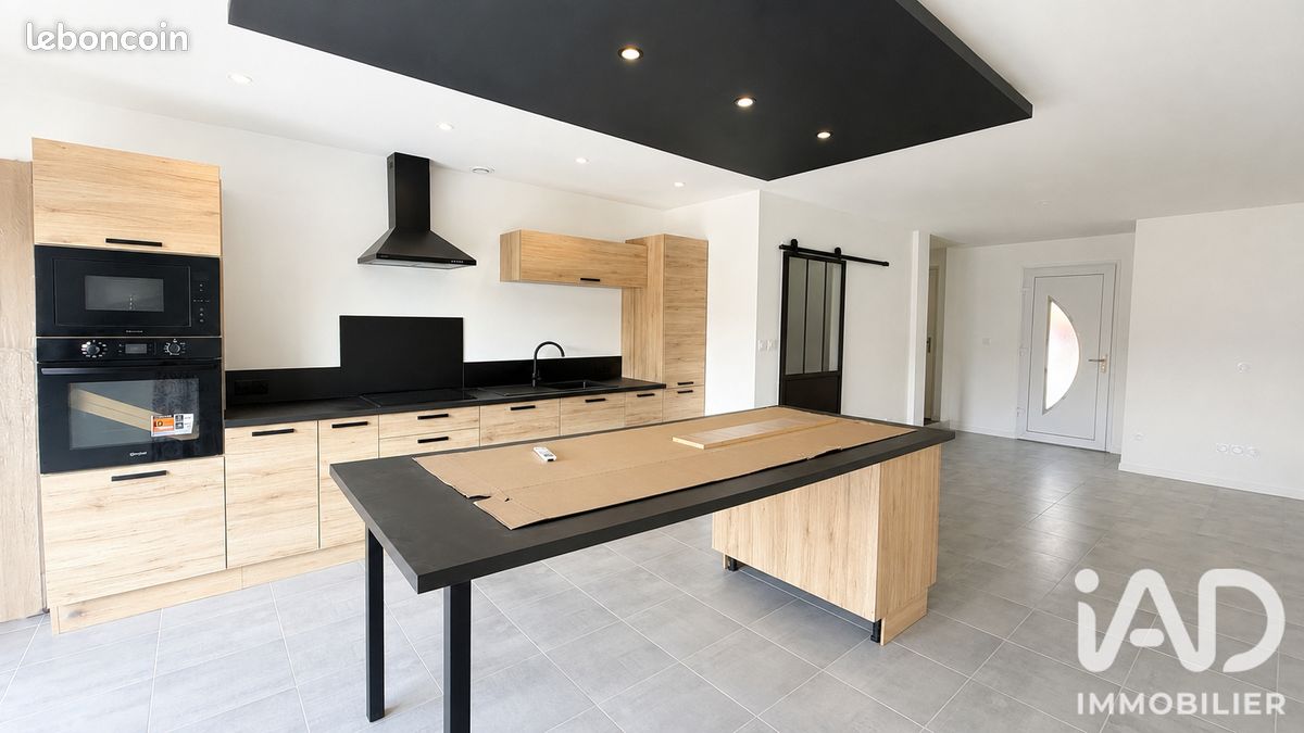 Maison 4 pièces 83 m² · à Lorette · 83 m² · 177 000 €