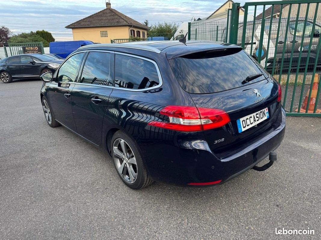 Peugeot 308 II SW 2.0 BLUEHDI 150 S&S FELINE EAT6 (image 6)