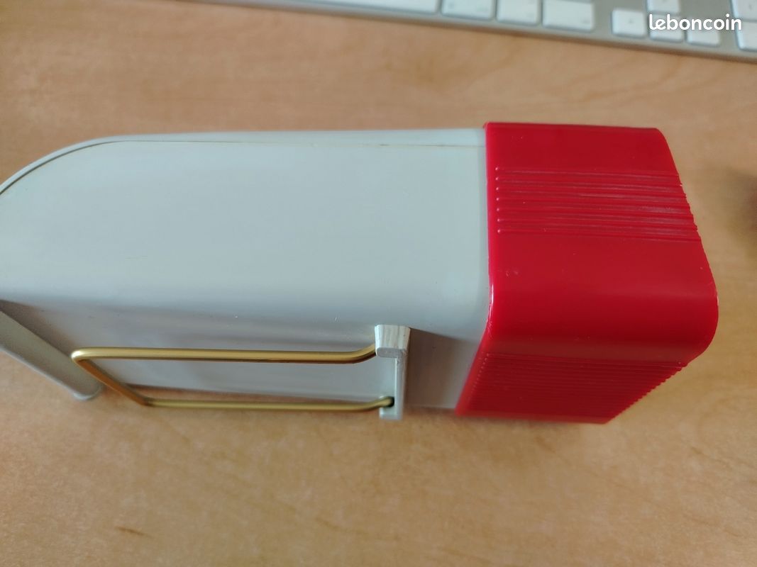 Visionneuse automatique de diapositives vintage Cenei Scoper H3 en boî - La Roue du Passé