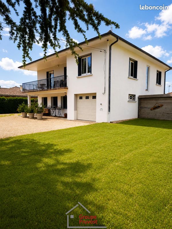 Maison 6 pièces 160 m² · à Grièges · 160 m² · 342 000 €