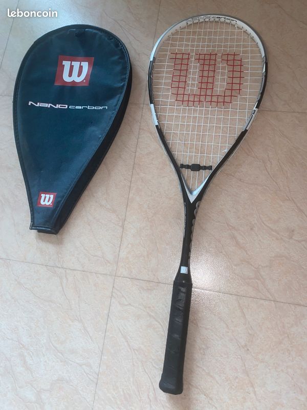 Raquette de squash marque Wilson - Sport & Plein air
