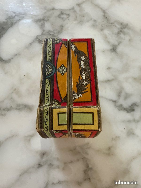 Boîte à Poudre Ancienne L.T Piver POMPEIA - Carton Fantaisie Vintage Beauté
