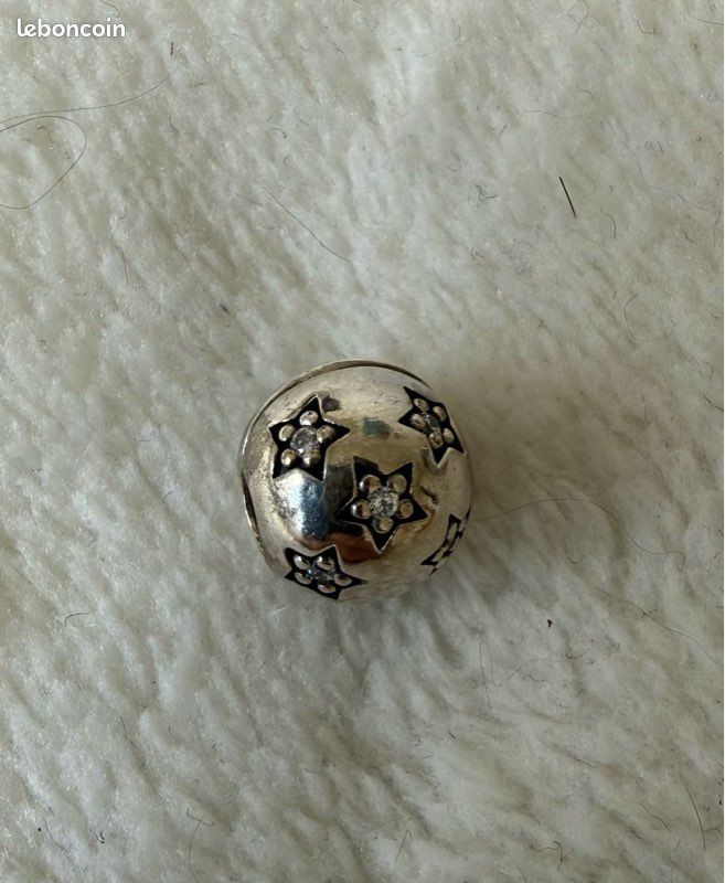 Charm Pandora boule en argent comme neuf (image 1)