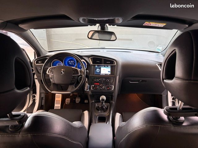 CITROEN DS4 2.0 HDi 135 Urban Show (image 5)