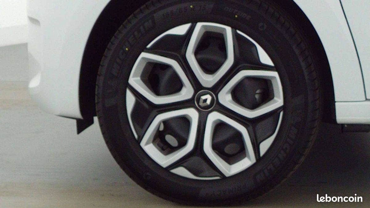 Renault twingo iii e tech equilibre (image 4)