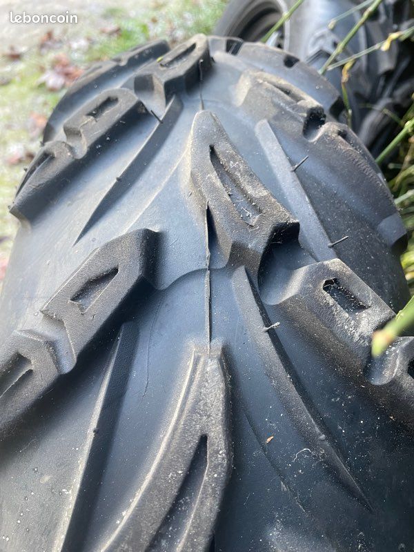 Jante + Pneu Polaris 14x8 AT - 27x11.00R14 - Réf 1522496 - Occasion