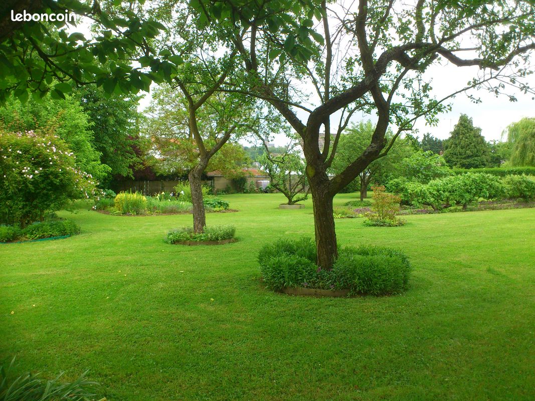 Superbe terrain a batir · à Montdidier · 117 000 €