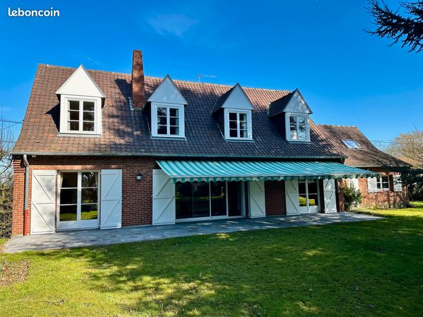 VENTE MAISON INDIVIDUELLE - 6 chambres - bureau - dressing - grand jardin - double garage