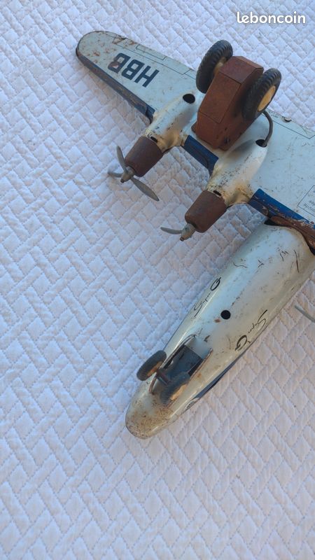 JOUET ANCIEN - AVION DEMONTABLE à moteur caoutchouc L'OISEAU