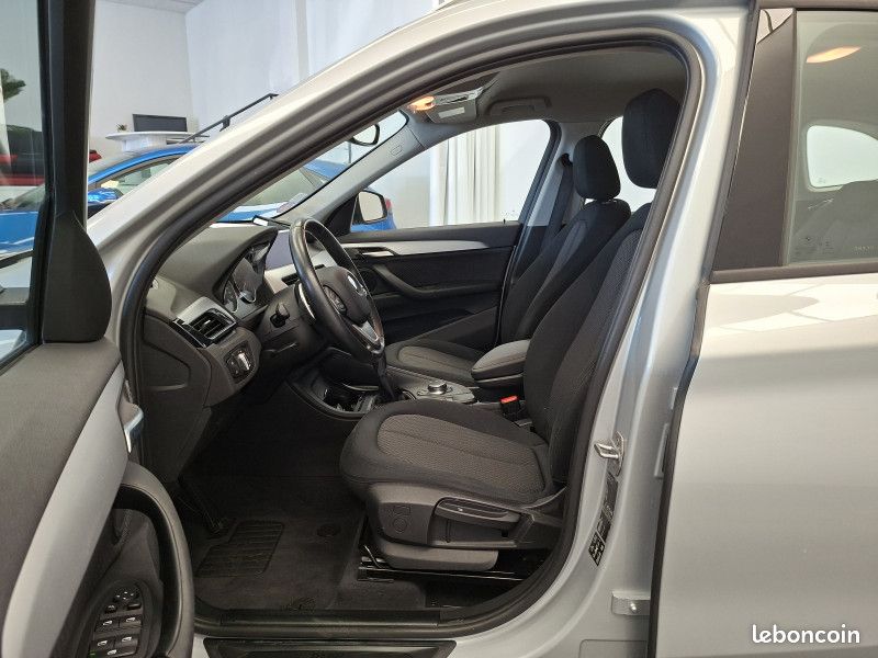 Bmw X1 (F48) Xdrive 2.0 i turbo 192 ch XLine 4x4 / GPS / Caméra / Régulateur / Radar / 1ère m (image 16)
