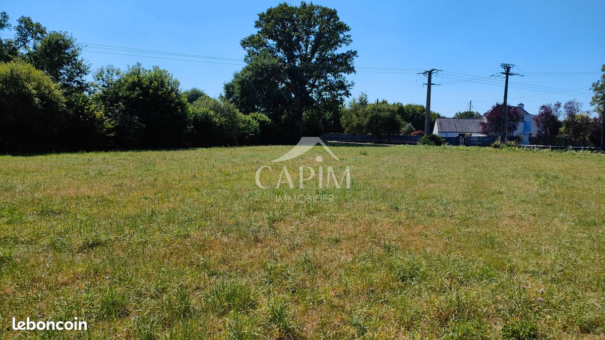 Terrain 1590 m² · à Maen Roch · 1 590 m² · 95 500 €