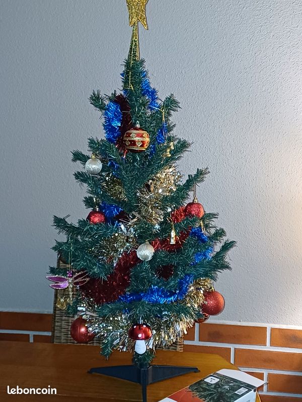 Kit d'Ornements Vintage pour sapin de Noel, Médaillon Retro Artisanal décoré en découpage & moulures d'art