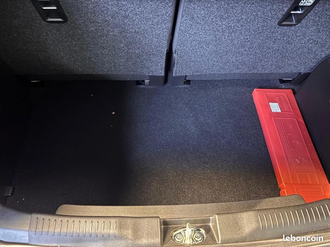 Suzuki Ignis 1.2 DUALJET SHVS 85 PRIVILEGE 2WD (image 19)