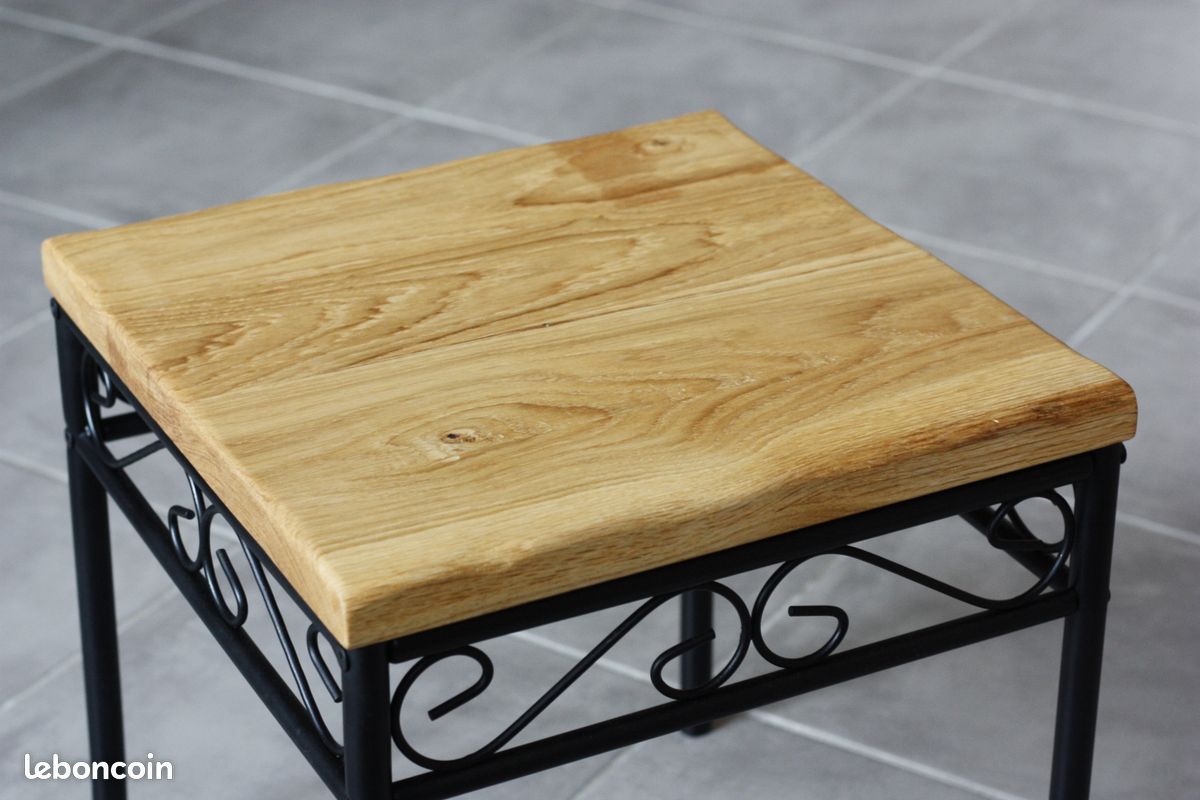 Tabouret / Table d'appoint industriel Bois et Métal (chêne et acier) (image 2)