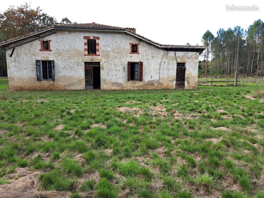 Maison 5 pièces 120 m² · à Arue · 120 m² · 76 000 €