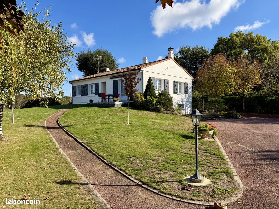 Maison 4 pièces 98 m² · à Beaulieu-sous-la-Roche · 98 m² · 247 300 €