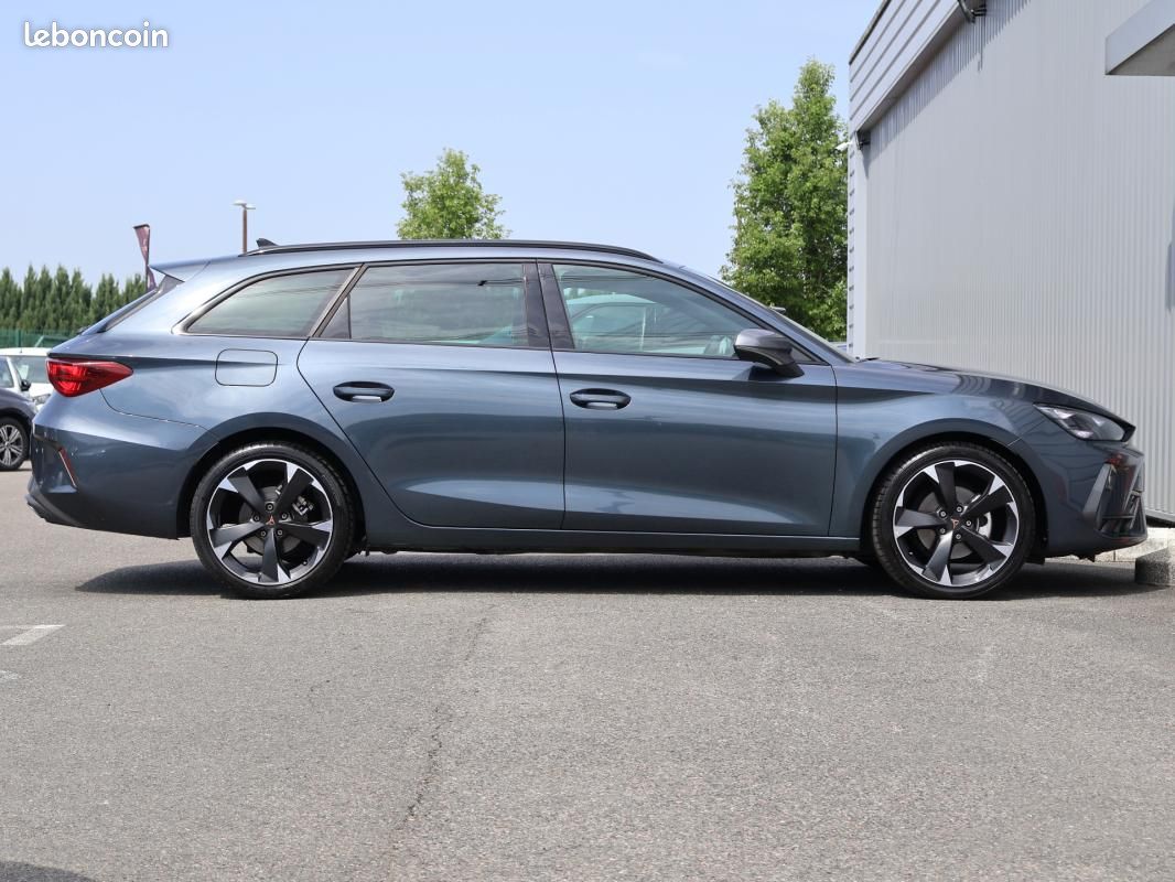 Cupra Leon SPORTSTOURER 1.5 eTSI Hybrid 150 ch DSG7 V (image 6)
