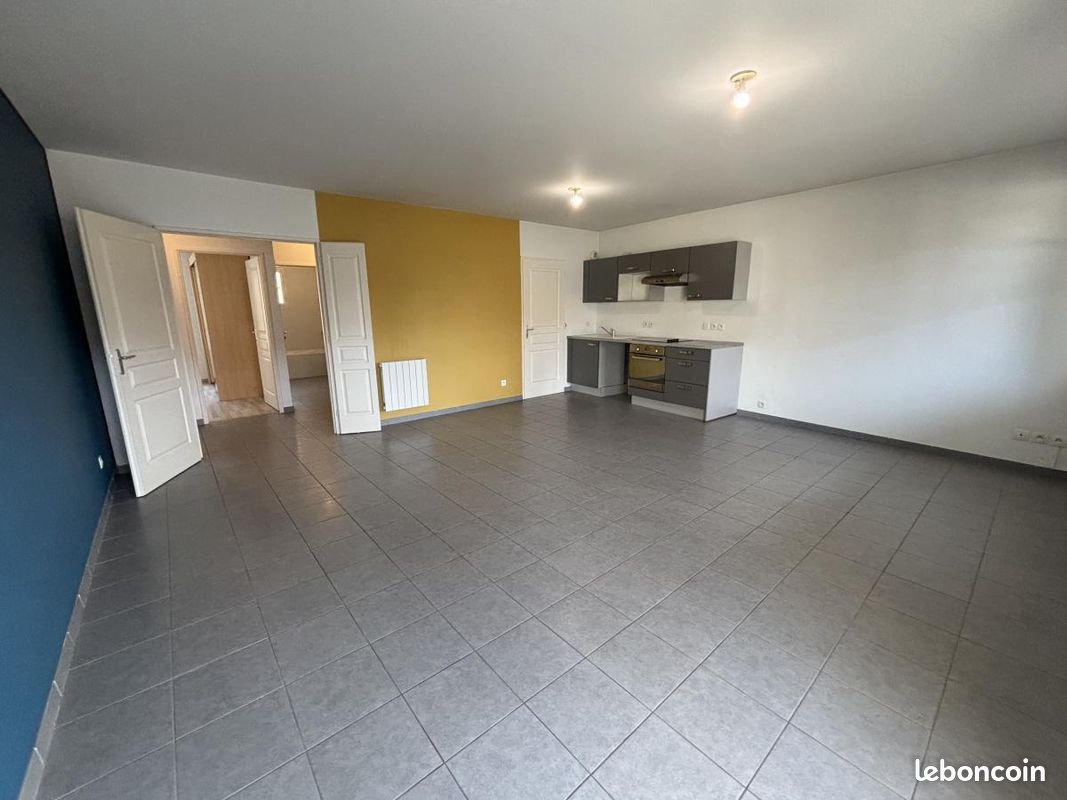 Appartement 3 pièces 73 m² · à Crémieu · 73,2 m² · 251 000 €