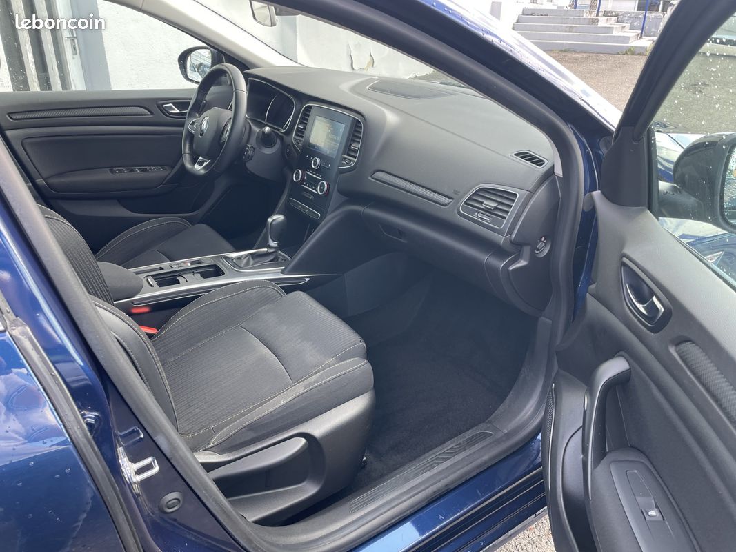 Renault Megane 1.2 TCe 130ch energy Limited EDC (image 3)