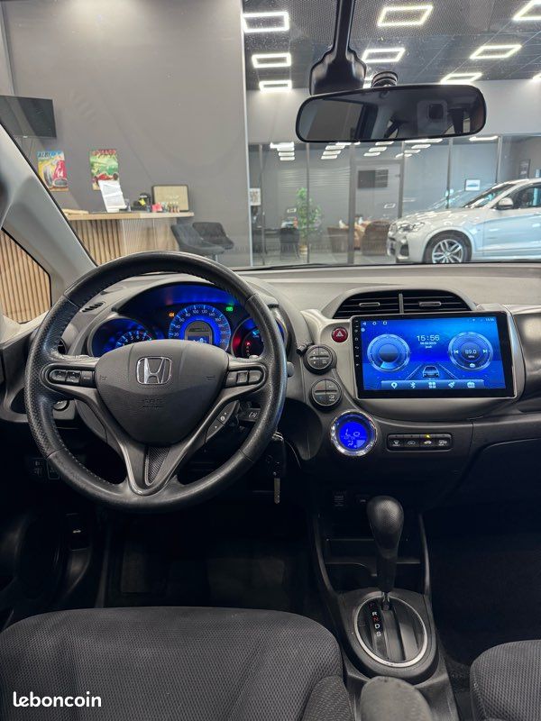 Honda Jazz 1.3 Hybrid Luxury BOÎTE AUTO - PREMIÈRE MAIN - CARPLAY - Garantie 12 mois (image 6)