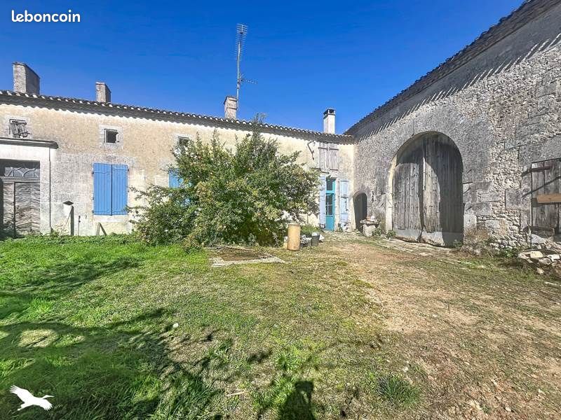 Maison 4 pièces 130 m² · à Montmoreau · 130 m² · 98 771 €