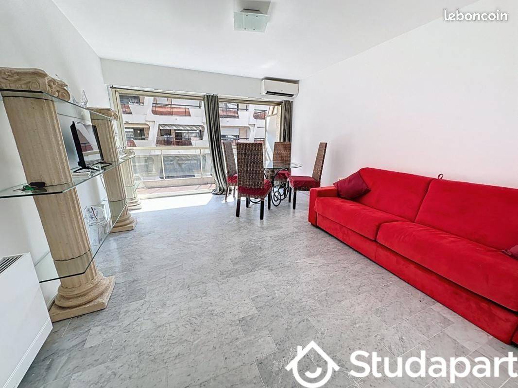 Appartement 1 pièce 27 m² · à Antibes · 27 m² · 800 €