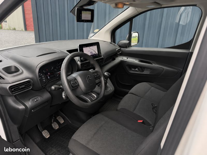 Citroen BERLINGO XL 1,5 BLUEHDI 100CH S&S (image 8)