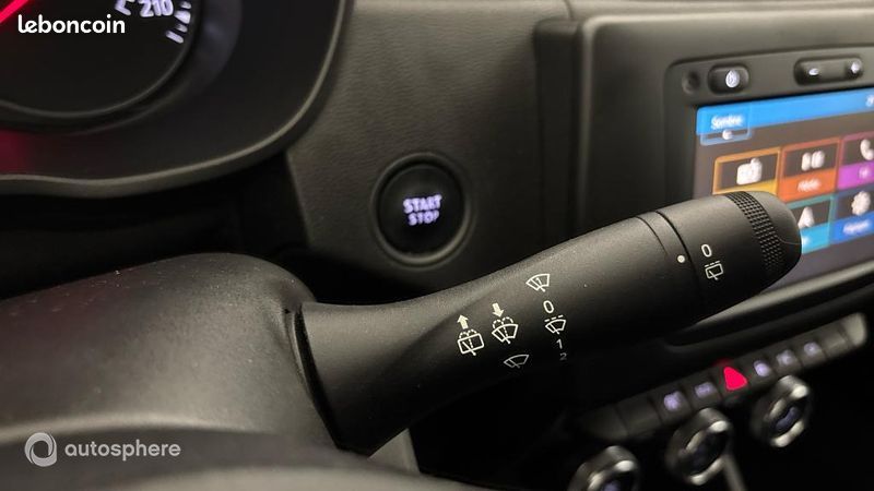 Dacia Duster 1.0 ECO-G 100ch 15 ans 4x2 - E6U (image 24)