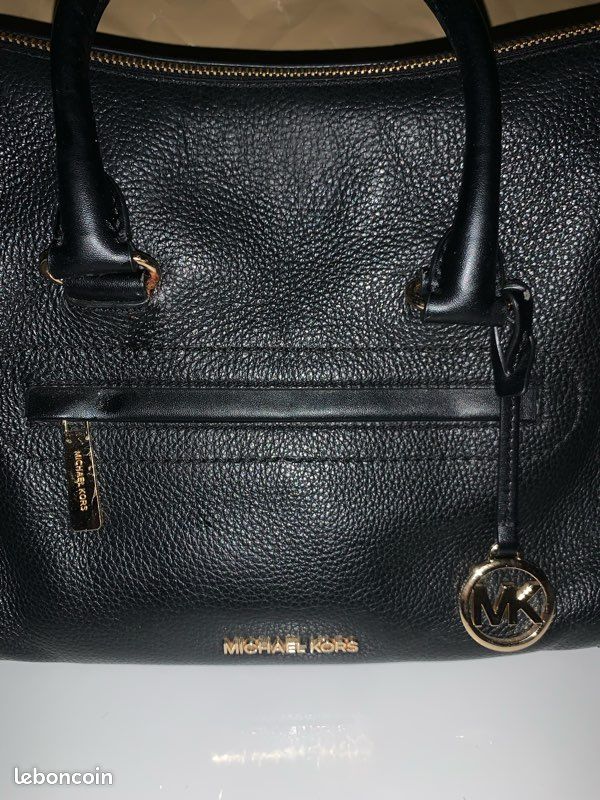 Grand Sac en bandoulière MICHAEL KORS modèle Carine En cuir grainé