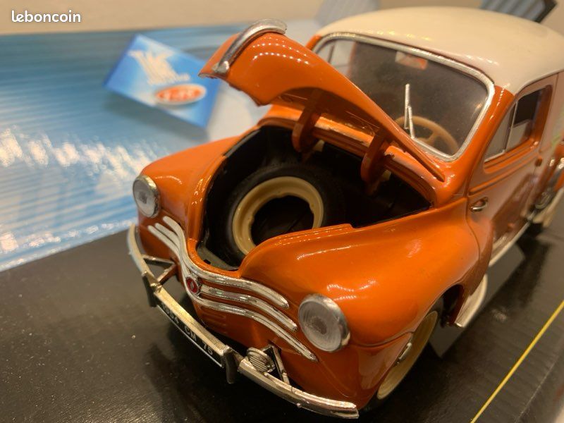 N°2: SOLIDO 1/18 RENAULT 4CV 1954 GARAGE SERVICE en boîte C47