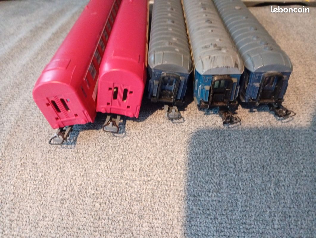 Lot De 7 Wagons Marchandises Jouef - Réf 1, Occasion, Pour Collection Ou Réseau Miniature