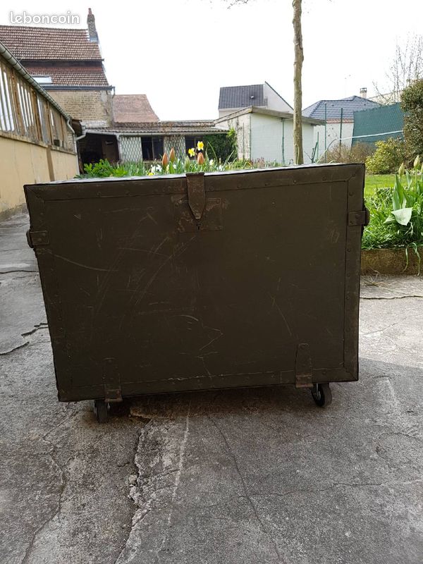Malle en bois roulante (image 2)